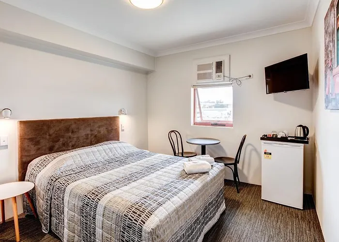 Standard Queen Room